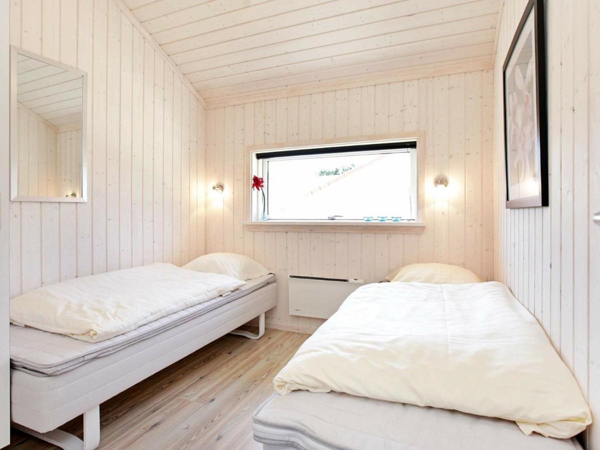 Four-Bedroom Holiday home in Großenbrode 1 Grossenbrode Exterior foto