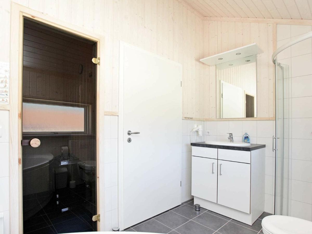 Four-Bedroom Holiday home in Großenbrode 1 Grossenbrode Exterior foto